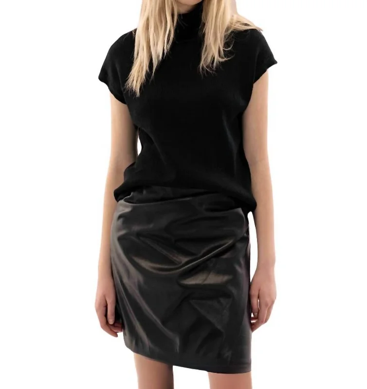 Kori Faux Leather Skirt In Black