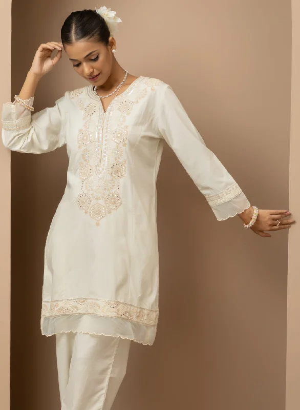 Round Neck Embroidered Off White Kurta Set