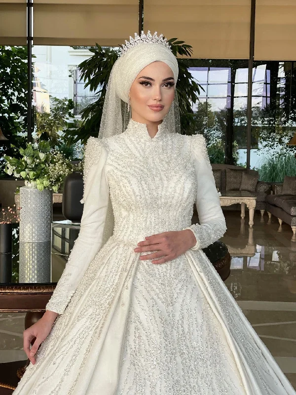 Luxury Satin Appliques Beaded Muslim Wedding Dresses Long Sleeve High Neck Islamic Bridal Gown Arabic Dubai Robe De Mariée